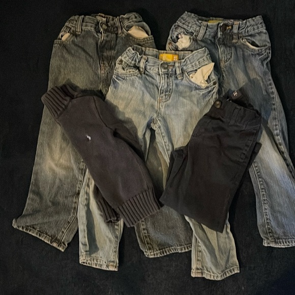 BUNDLE (5 Pairs) BOYS 4T JEANS AND PANTS - Picture 1 of 1